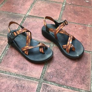 Chaco. Men size 10. Vibram Sole